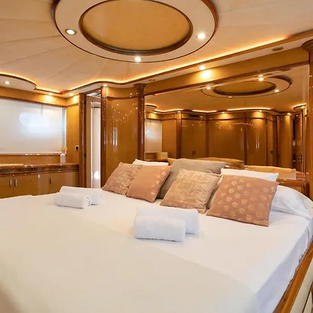 Botel Yate Presidencial *