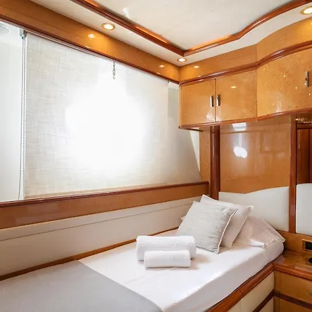 Yate Presidencial * Sant Adria de Besos